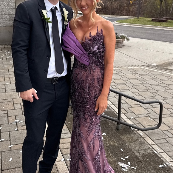 Custom made Tabja evening gown - Picture 3 of 6